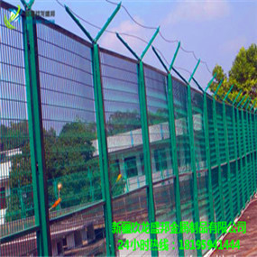 哈巴河市政护栏网市场行情与单价影响因素解析